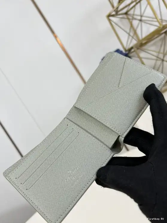 Firstbag VUITTON WALLET-11.5*9*1.5cm MULTIPLE LOUIS 0524